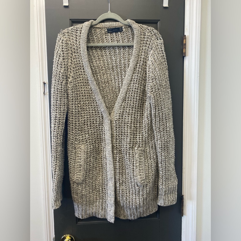 Zara Women’s Grey Cardigan Size M